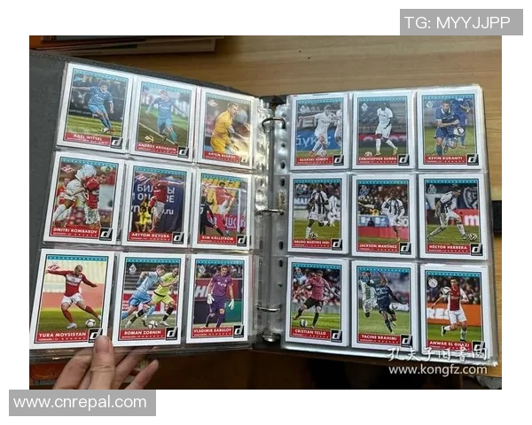 足球明星卡保护套完美守护你的珍藏卡片尽显球星魅力与个性风采